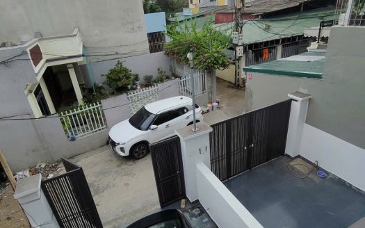 (Mã T17)Căn 3 tầng mới ô tô vào sân ngõ Trịnh Kiểm – Đông Hải – 80m2 – 3 tầng – Giá nhỉnh 3 tỷ