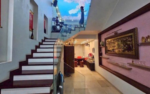 (Mã NT) Nhà Phố Cốt Lệch Hiện Đại Mặt Tiền Nguyễn Trãi – P. Tân Sơn – ~90m2 – 4.5 Tầng – 10,x Tỷ
